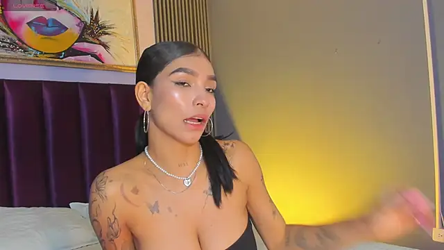 lauraaristizabal - LauraAristizabal's free webcam - UK Sex Cams