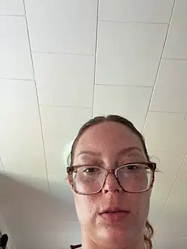 SpaceCowWhore webcam