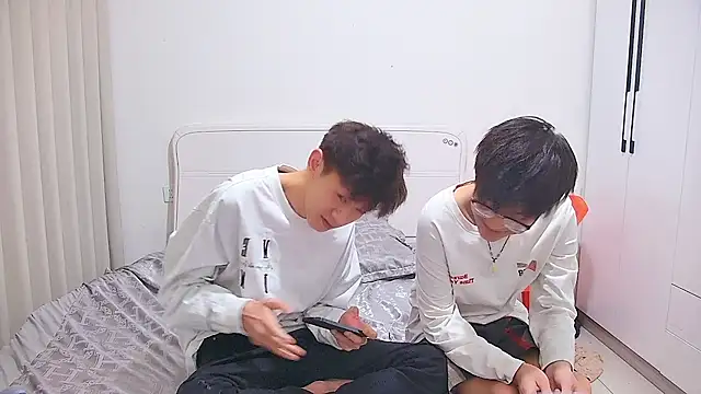 KK-cuteboy webcam