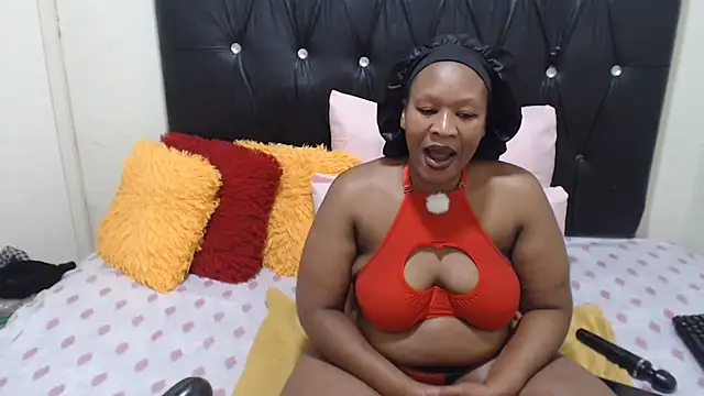 PEACHESX25x webcam