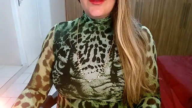 aliceescobar - Aliceescobar's free webcam - UK Sex Cams