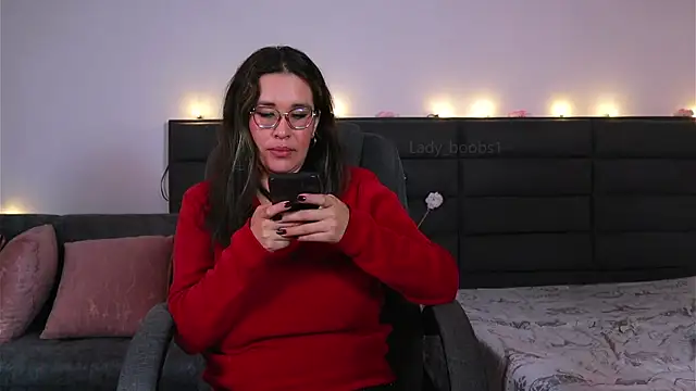 kathieandpovcock1 - Kathieandpovcock1's free webcam - UK Sex Cams