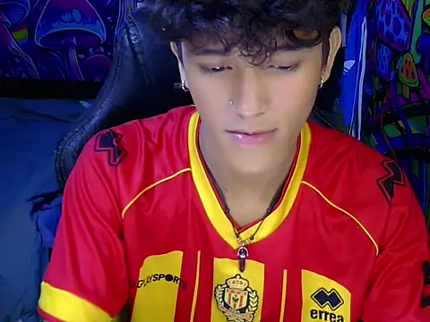 hugekenbigcock webcam