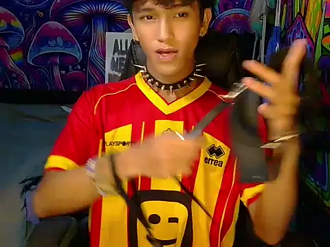 hugekenbigcock webcam