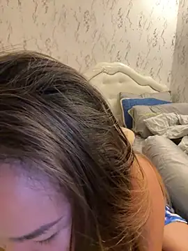 Ponthip live cam on StripChat