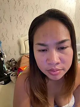 Ponthip webcam