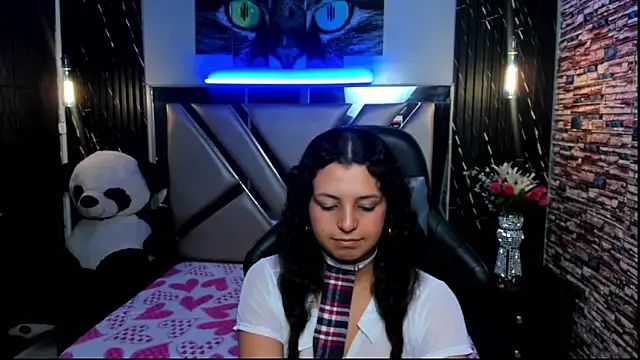 Tiffany_Ruubi live cam on StripChat