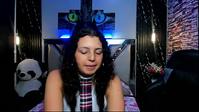 Tiffany_Ruubi live cam on StripChat
