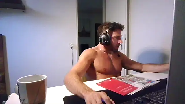 alpha-hunk live sex cam