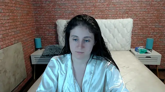 Holliy_Cooper webcam