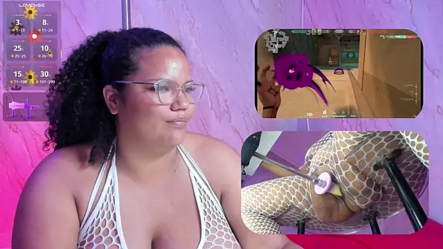 MhiaRey live cam on StripChat