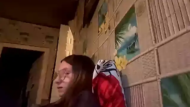 SparkleJebb live cam on StripChat