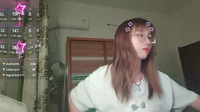 Lili_666 webcam