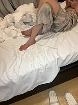 youyou777000 live cam on StripChat
