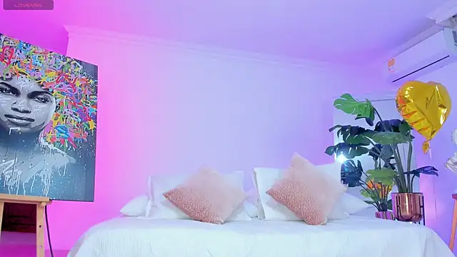 janylove__ - JANYLOVE__'s free webcam - UK Sex Cams