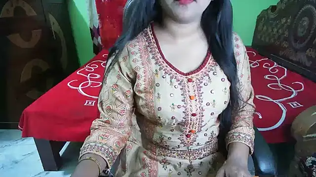 BengaliQueenStar webcam