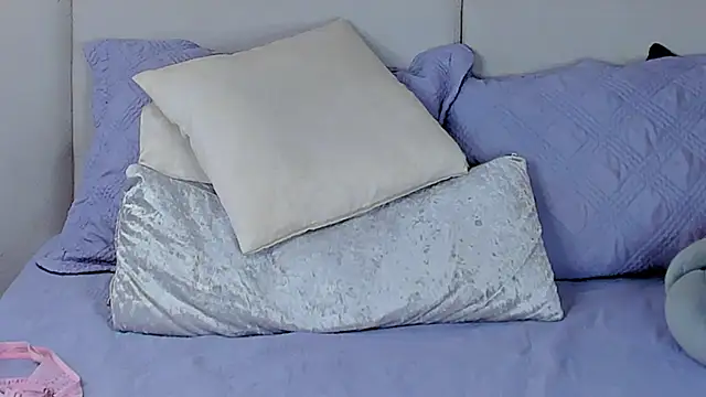 SamayRyann live cam on StripChat