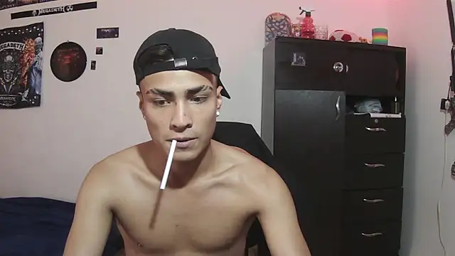 Fenix_hardcock live cam on StripChat
