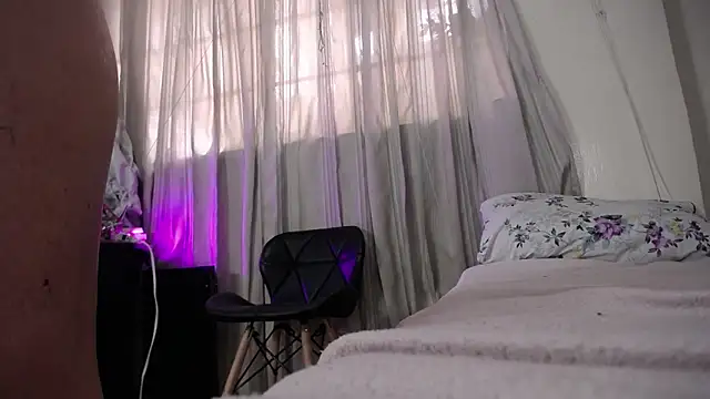infinitysex1 live cam on StripChat