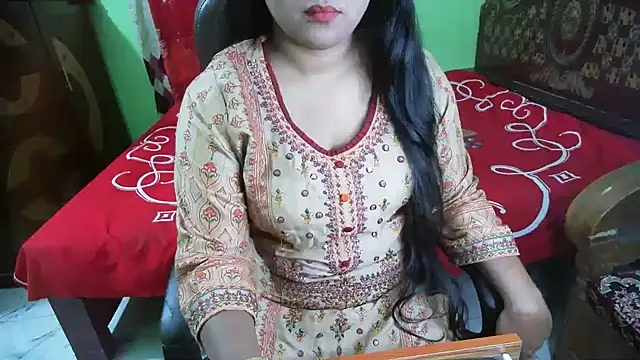 BengaliQueenStar webcam