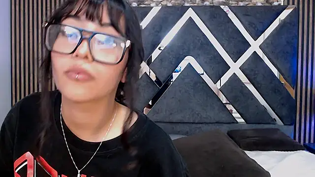 Amy_channel webcam