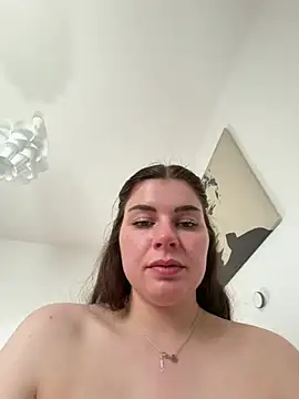 EllyNora webcam