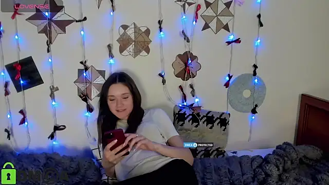 elina_x - Elina_X's free webcam - UK Sex Cams