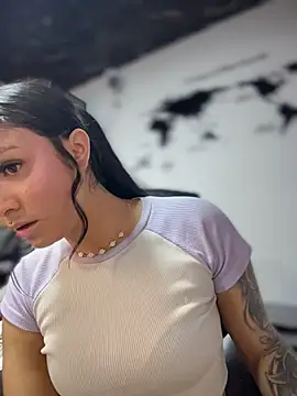 Isabella-Teen webcam