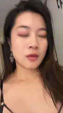 mo-mo-69 webcam