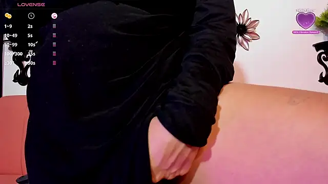 Dounia_nagi webcam