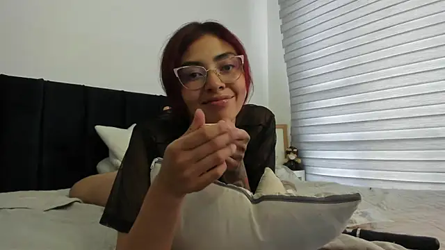 melanie_roux__ live cam on StripChat