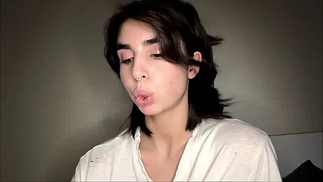 JessiaRuezga live cam on StripChat