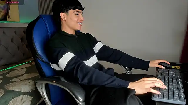 samblack_ (M twink) - GOAL TODAY