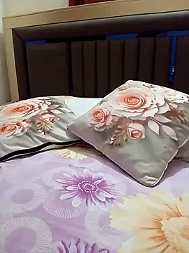 Tanha18 live cam on StripChat