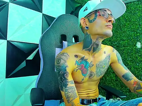Boy_tatto77 webcam
