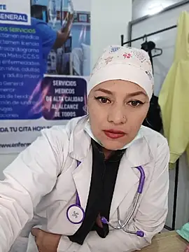 _Zoe_777 live cam on StripChat