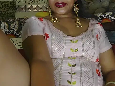hotee_bhabi - Hotee_bhabi's free webcam - UK Sex Cams