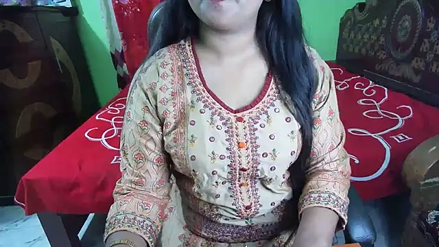BengaliQueenStar webcam