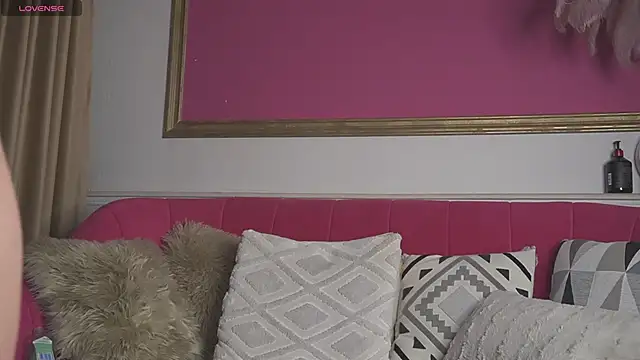 LoriMinelli webcam