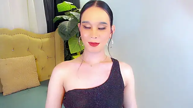 LexiLoreOnTop webcam