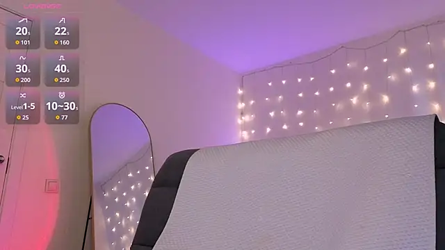 RebeccaAster webcam