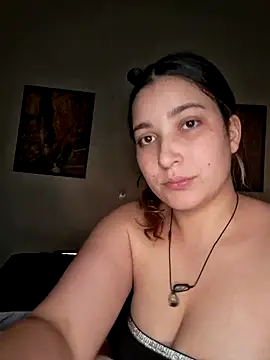 Estelle_Noir webcam