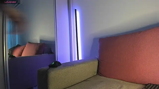 nicholasX1 webcam