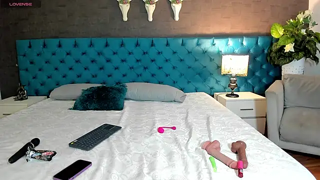 LunnaMoretti webcam