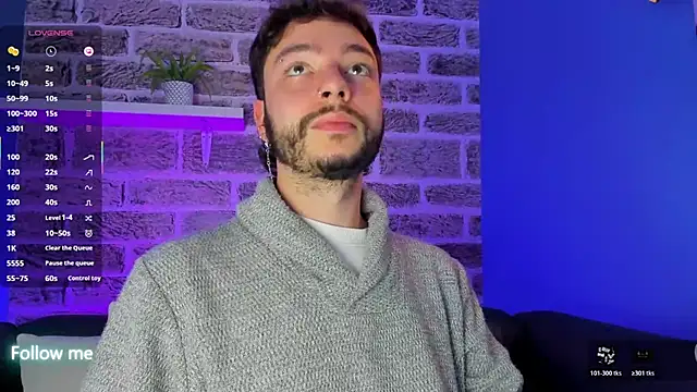 noah_ricci webcam