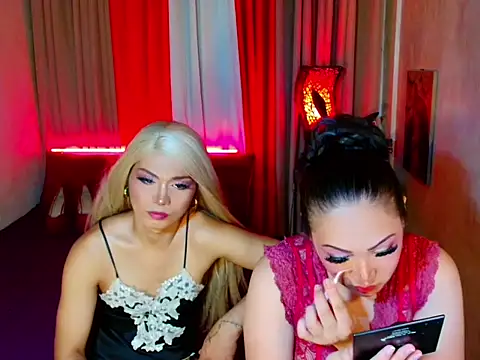 Phenomenal_Shemale webcam