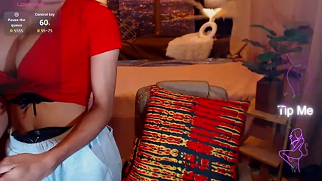 DAYANARAHFOX webcam