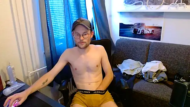 _whoisthatguy_