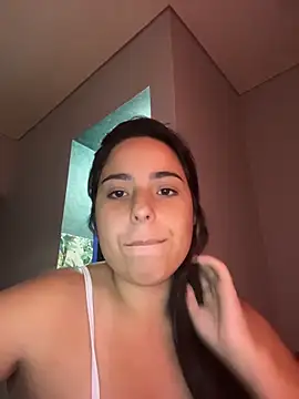 onMelan Live Webcam on Stripchat