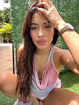 MystiqueXXX live cam on StripChat